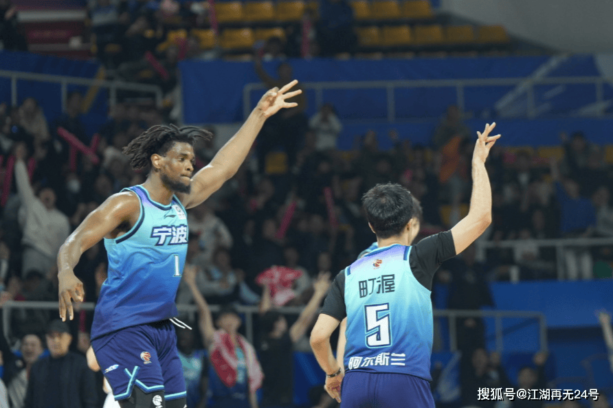 包含上海大鲨鱼大胜对手，季后赛前途一片光明的词条
