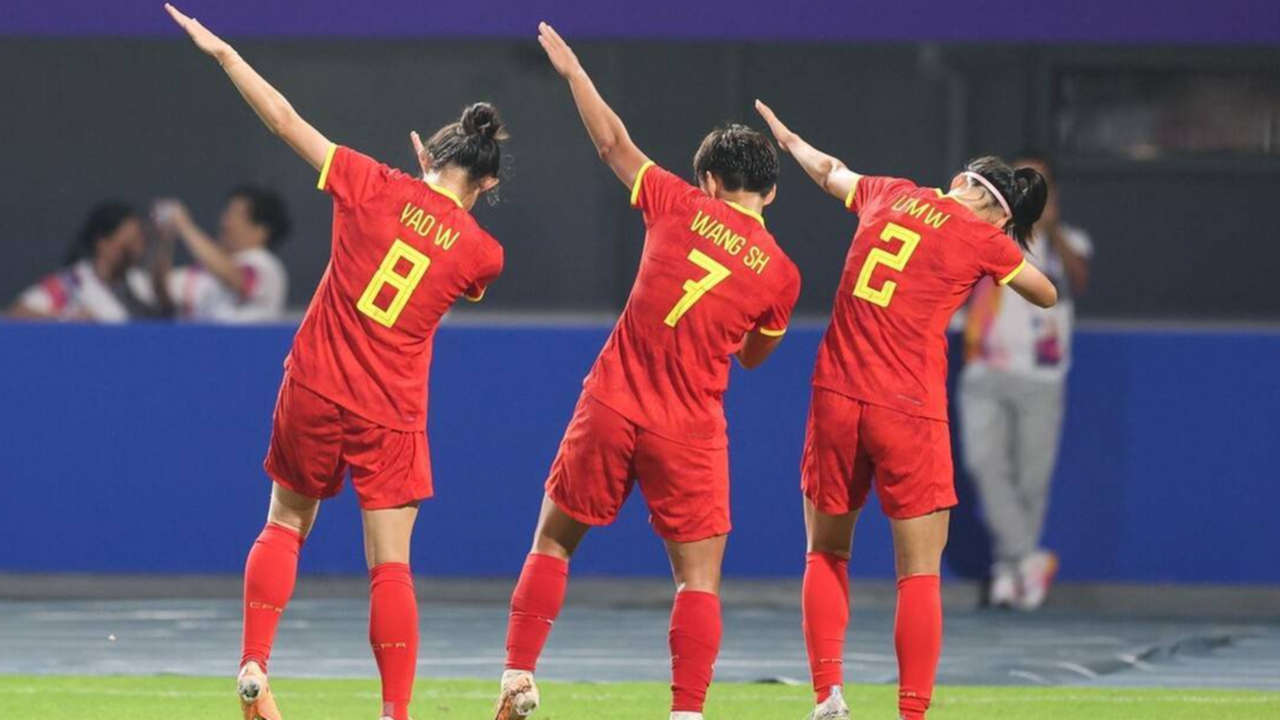 中国女足全力备战国际大赛，备受期待！